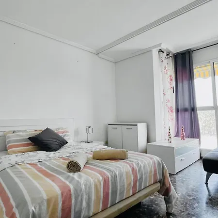 Homestay Apartamento Compartido Con Vista Al Puerto *